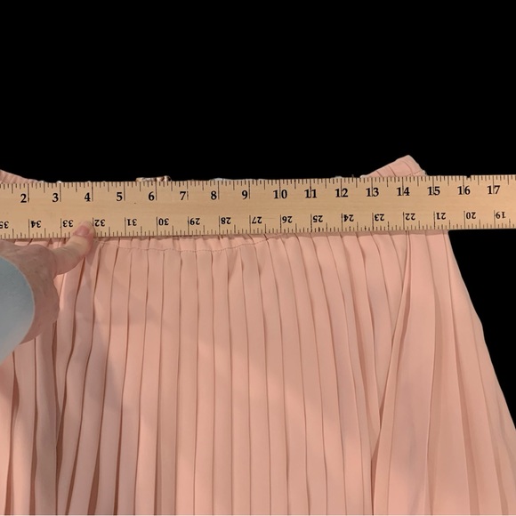 Banana Republic Skirt - Picture 8 of 8